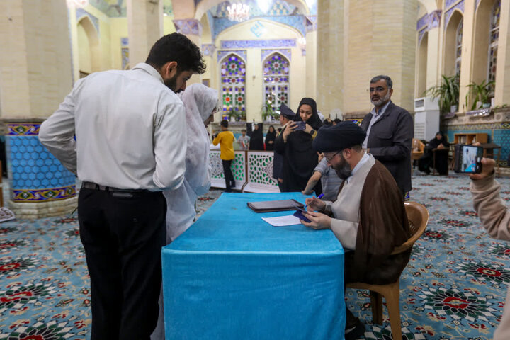 تصاویر/ جشن ازدواج طلبگی با حضور زوج‌های طلبه برادر و خواهر حوزه علمیه استان یزد برگزار شد