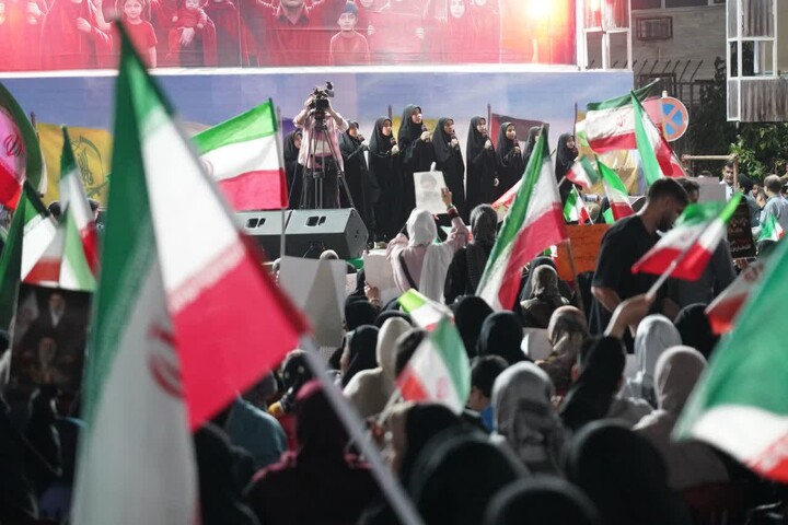 تصاویر/ وفاداری مجدد بوشهری ها در سنگر انقلاب