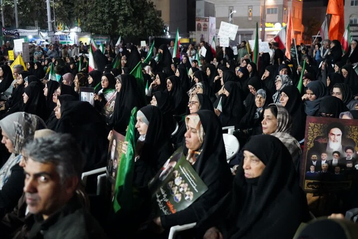 تصاویر/ وفاداری مجدد بوشهری ها در سنگر انقلاب