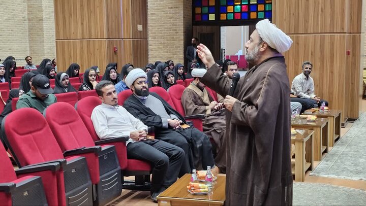 تصاویر/ همایش خانواده صدرایی با حضور والدین دانش‌آموزان مدارس علوم ومعارف صدرای یزد برگزار شد