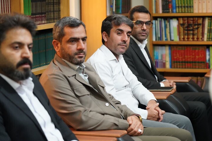 تصاویر/ دیدارهای جداگانه جمعی از مسئولان با امام جمعه بوشهر