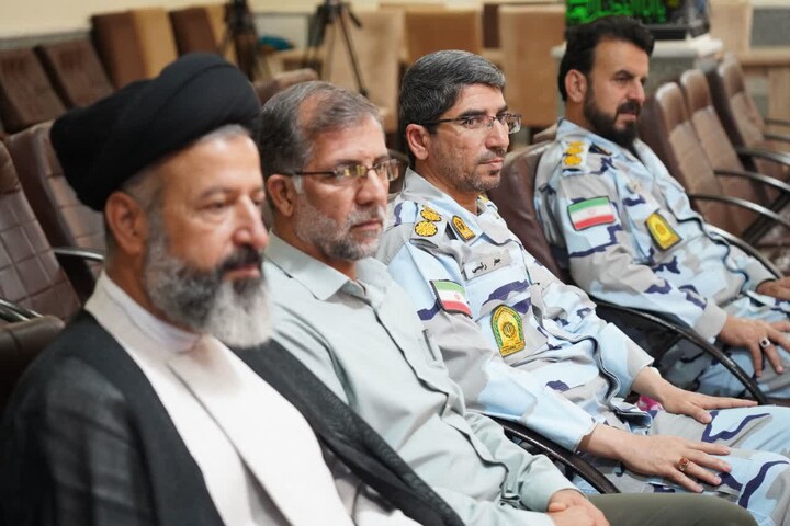 تصاویر/ دیدارهای جداگانه جمعی از مسئولان با امام جمعه بوشهر