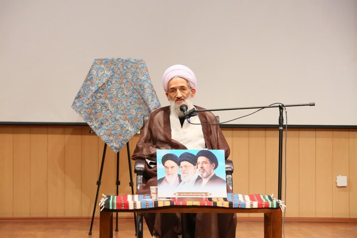 تصاویر/  پنجمین دوره سلسله نشست‌های نسیم حیات (مهارت‌های زندگی مبتنی بر مفاهیم دینی و تربیتی)