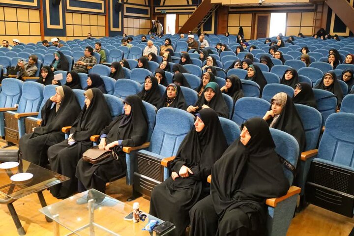 تصاویر/  پنجمین دوره سلسله نشست‌های نسیم حیات (مهارت‌های زندگی مبتنی بر مفاهیم دینی و تربیتی)