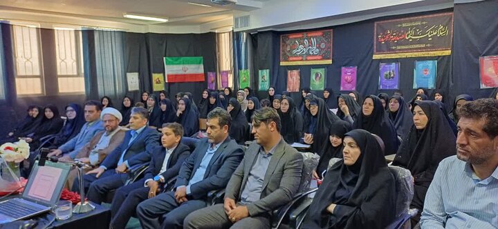 تصاویر/برگزاری کارگاه آموزشی جوانی جمعیت و فرزندآوری در الشتر