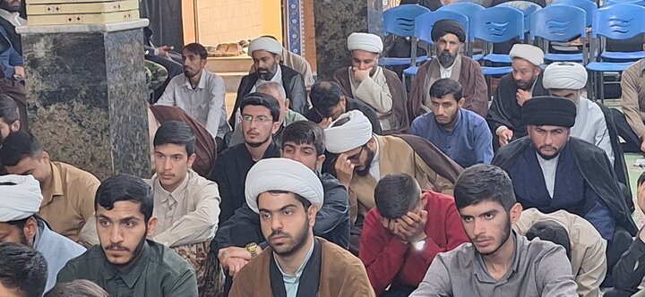گزارش تصویری | قاب‌هایی از دلدادگی؛ تجدید میثاق طلاب و فضلای یاسوج با آرمان‌های «شهید جمهور»
