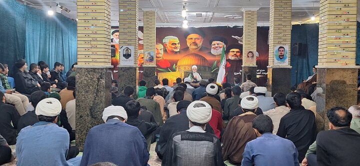 گزارش تصویری | قاب‌هایی از دلدادگی؛ تجدید میثاق طلاب و فضلای یاسوج با آرمان‌های «شهید جمهور»