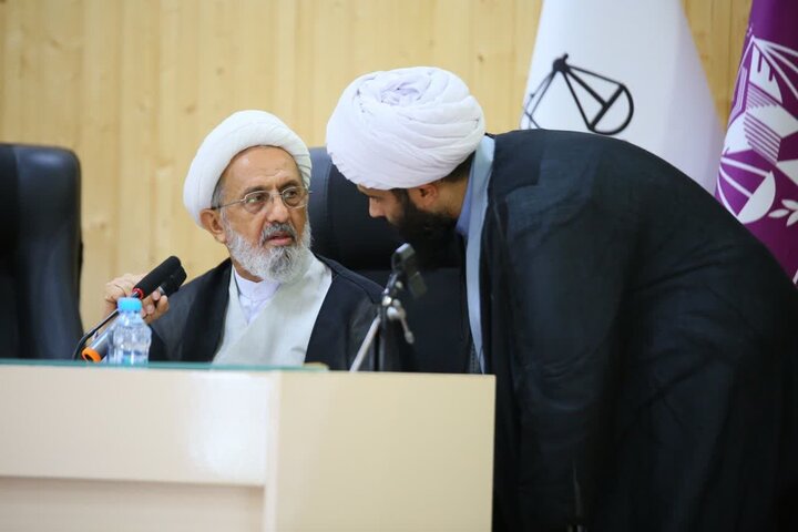 تصاویر/  اولین گردهمایی ائمه جمعه استان در سال ۱۴۰۵ در ساری، با موضوع «تجمعات شبانه» و «صلح و سازش»