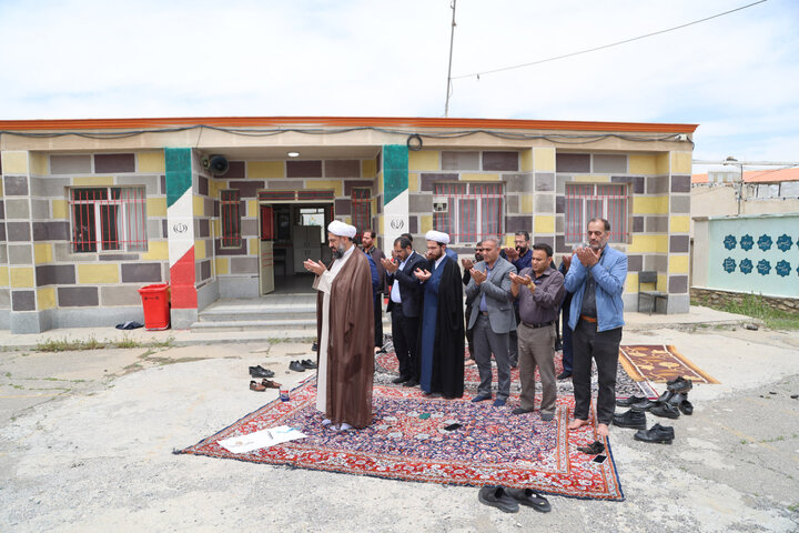 تصاویر / بازدید امام جمعه همدان از وضعیت یکی از مدارس روستای چشین