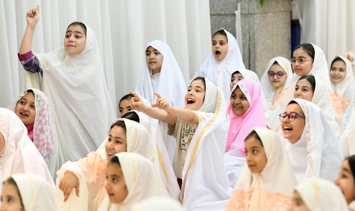 تصاویر/ مراسم جشن تکلیف دختران در حرم حضرت عبدالعظیم(ع)