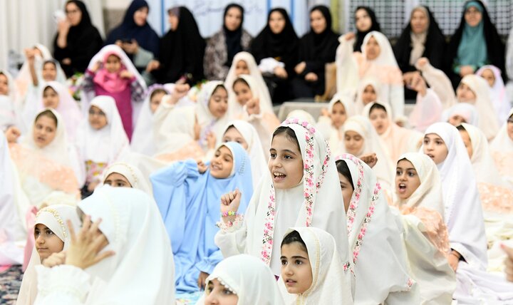 تصاویر/ مراسم جشن تکلیف دختران در حرم حضرت عبدالعظیم(ع)