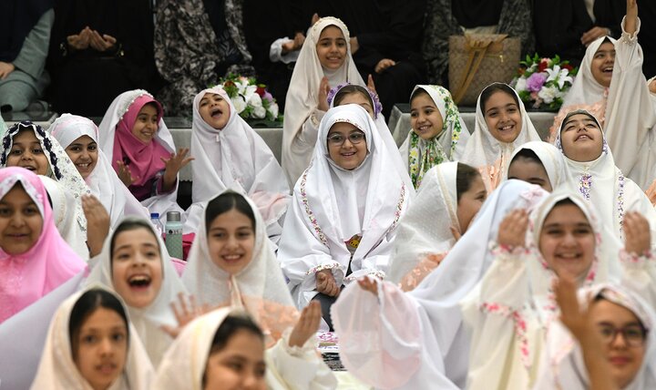 تصاویر/ مراسم جشن تکلیف دختران در حرم حضرت عبدالعظیم(ع)
