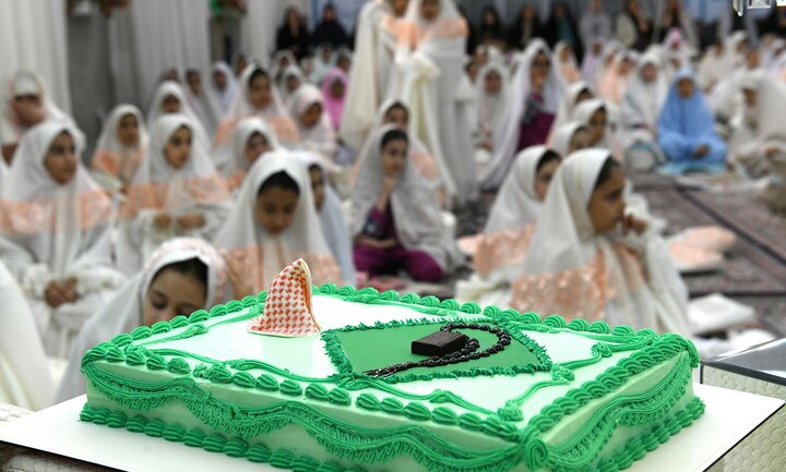 تصاویر/ مراسم جشن تکلیف دختران در حرم حضرت عبدالعظیم(ع)
