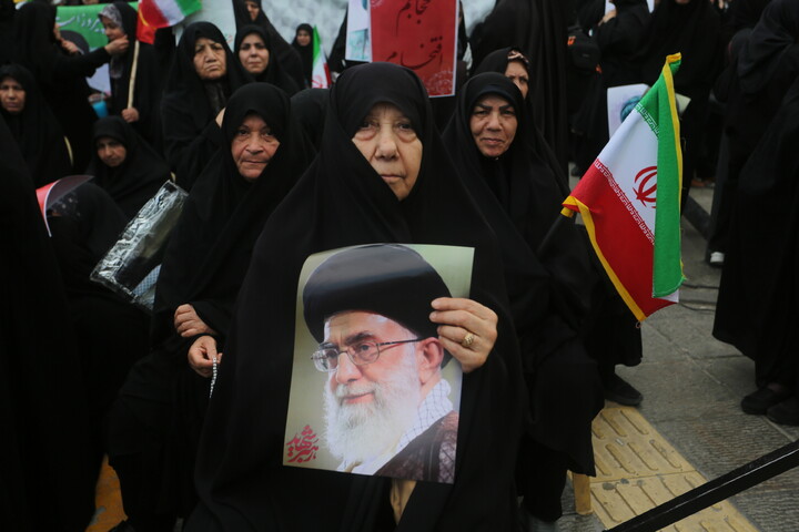 تصاویر/ اجتماع بانوان اصفهانی در سالروز شهادت آیت الله رئیسی
