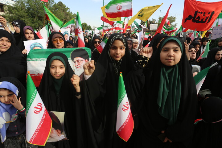 تصاویر/ اجتماع بانوان اصفهانی در سالروز شهادت آیت الله رئیسی