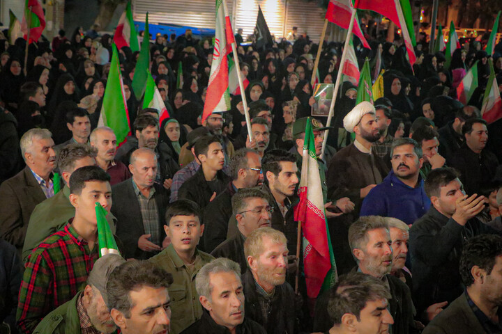 تصاویر/ وداع باشکوه مردم بهار با پیکر سرگرد پاسدار شهید نادر حمیدیان