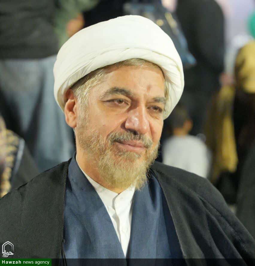 شرکت در تجمعات شبانه دفاع از موجودیت اسلام است