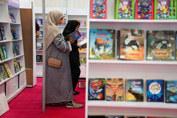 تصاویر/ نخستین روز نمایشگاه کتاب کودک و نوجوان «میناب ۱۶۸»
