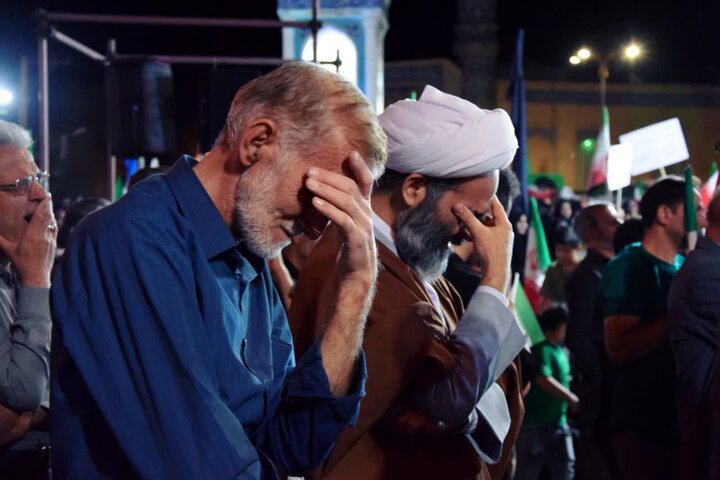 تصاویر/هشتادویکمین اجتماع شبانگاهی مردم دارالشهداء آران و بیدگل بیاد شهدای پرواز