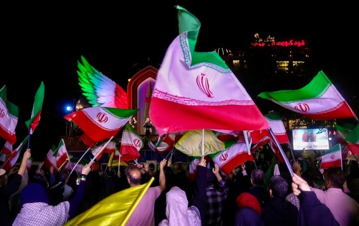 تصاویر/ تجمع اقتدار در میدان نبوت تهران