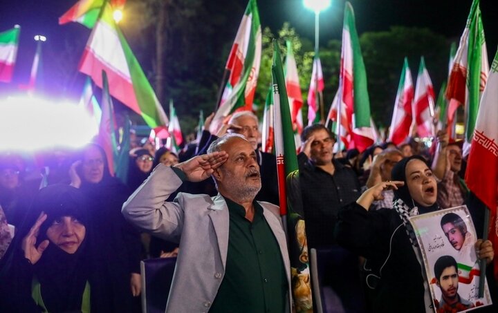 تصاویر/ تجمع اقتدار در میدان نبوت تهران