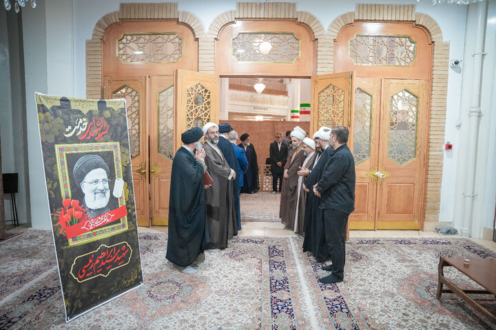 تصاویر/ مراسم دومین سالگرد شهادت سیدالشهدای خدمت شهید آیت الله رئیسی و شهدای خدمت در حرم حضرت معصومه سلام الله علیها