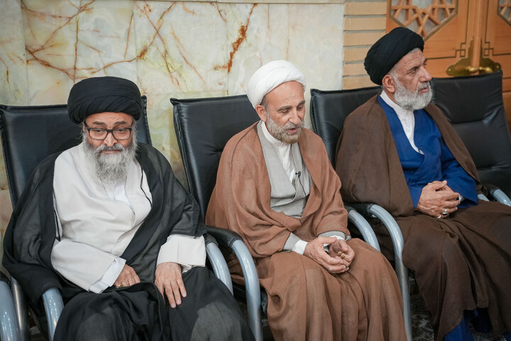 تصاویر/ مراسم دومین سالگرد شهادت سیدالشهدای خدمت شهید آیت الله رئیسی و شهدای خدمت در حرم حضرت معصومه سلام الله علیها