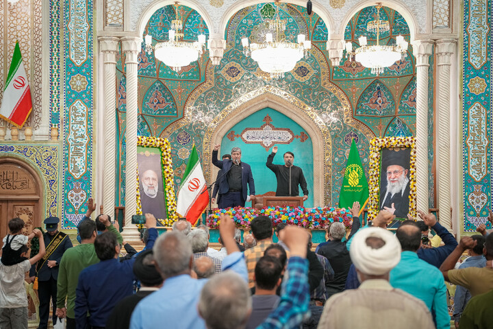 تصاویر/ مراسم دومین سالگرد شهادت سیدالشهدای خدمت شهید آیت الله رئیسی و شهدای خدمت در حرم حضرت معصومه سلام الله علیها