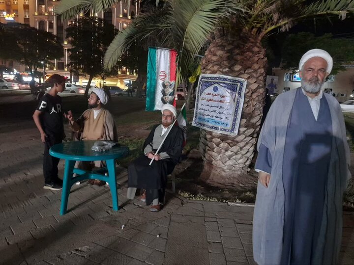 تصاویر/ پذیرش طلبه مدرسه علمیه آیت‌الله مصطفوی کاشان در تجمعات شبانه