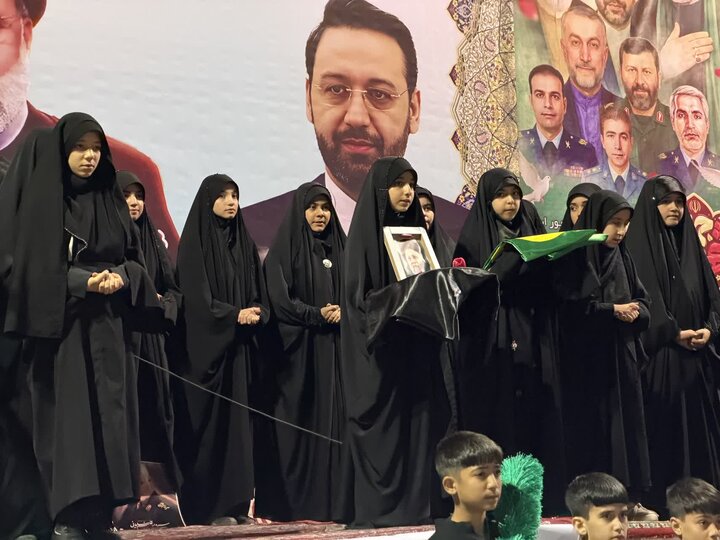 تصاویر/ گرامیداشت دومین سالگرد شهادت آیت‌الله رئیسی و همراهان وی در هشتاد و یکمین شب مقاومت مردم سلماس