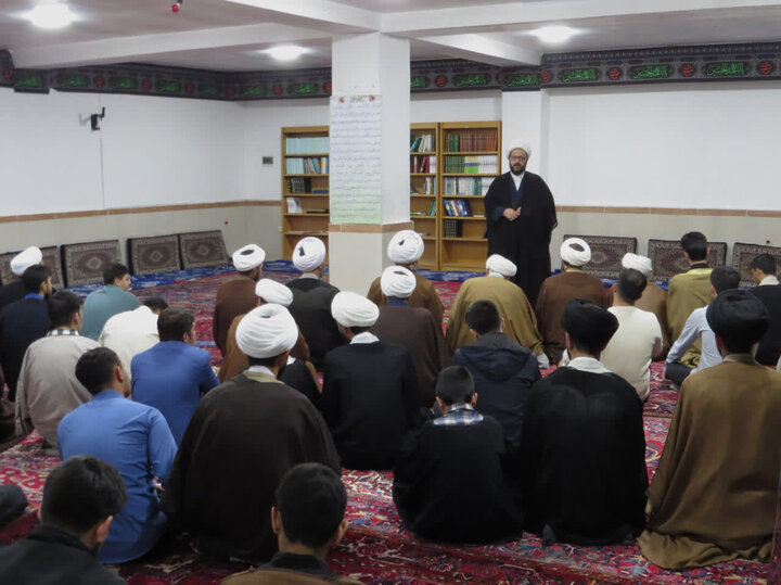 تصاویر/ اختتامیه مرحله مدرسه‌ای هفدهمین دوره جشنواره علامه حلی در خوی