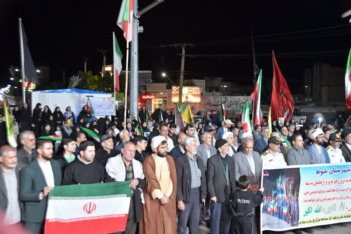 تصاویر/ استمرار حضور خیابانی مردم شهرستان شوط در دفاع از انقلاب اسلامی