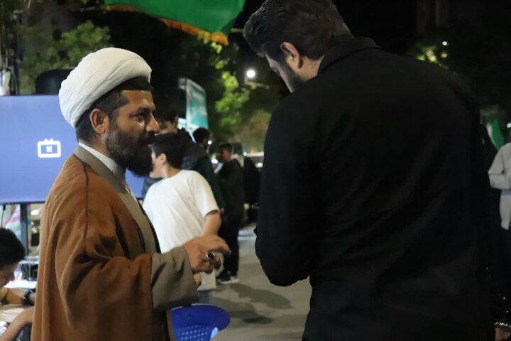 تصاویر/  استمرار فعالیت قرارگاه خدمت رسانی مدرسه علمیه قرآنی قائد شهید امام خامنه‌ای