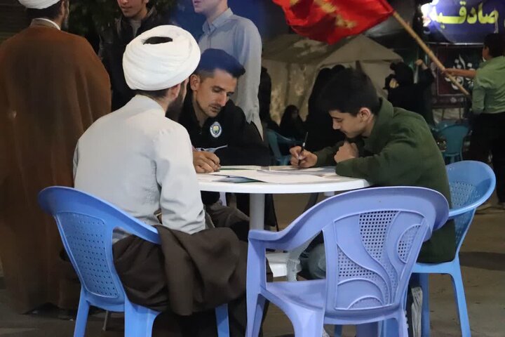 تصاویر/  استمرار فعالیت قرارگاه خدمت رسانی مدرسه علمیه قرآنی قائد شهید امام خامنه‌ای