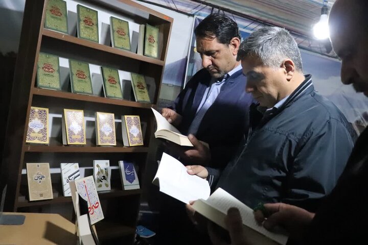 تصاویر/  استمرار فعالیت قرارگاه خدمت رسانی مدرسه علمیه قرآنی قائد شهید امام خامنه‌ای