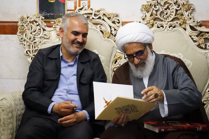 تصاویر/ دیدار امام جمعه شهرستان ورامین با خانواده پاسدار شهید جنگ رمضان