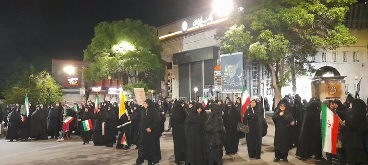 تصاویر / خروش شبانه اسکوی‌ها در دفاع از اقتدار ملی
