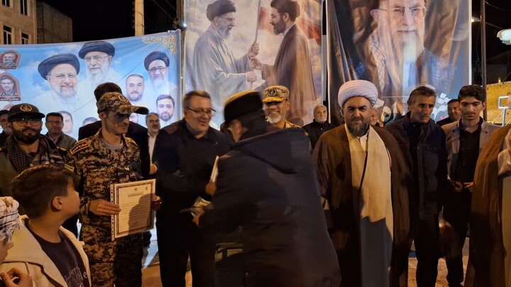 تصاویر/ اجتماع بزرگ مردم ترکمنچای در دفاع از انقلاب و کشور