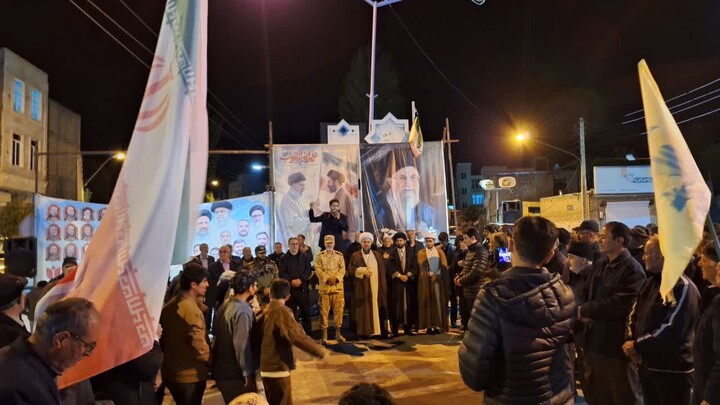 تصاویر/ اجتماع بزرگ مردم ترکمنچای در دفاع از انقلاب و کشور
