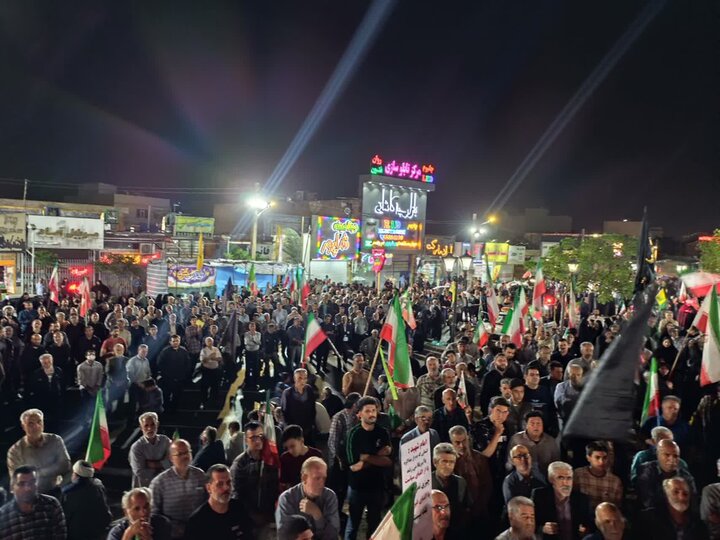 تصاویر/راهپیمایی و تجمع حماسی مردم ساوه در شب هشتاد و یکم