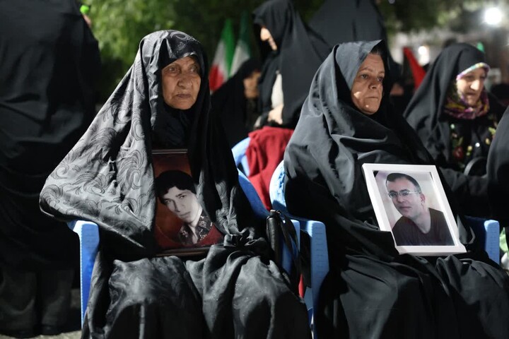 تصاویر / تجلیل از خانواده شهدای منطقه جانبازان همدان