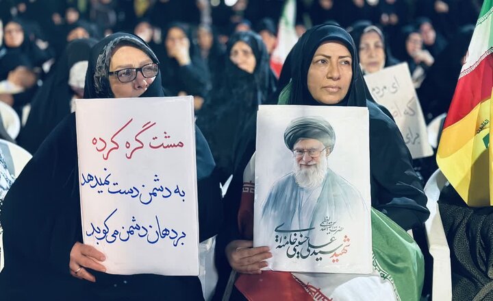 تصاویر/ مراسم گرامیداشت شهدای خدمت در گرمسار