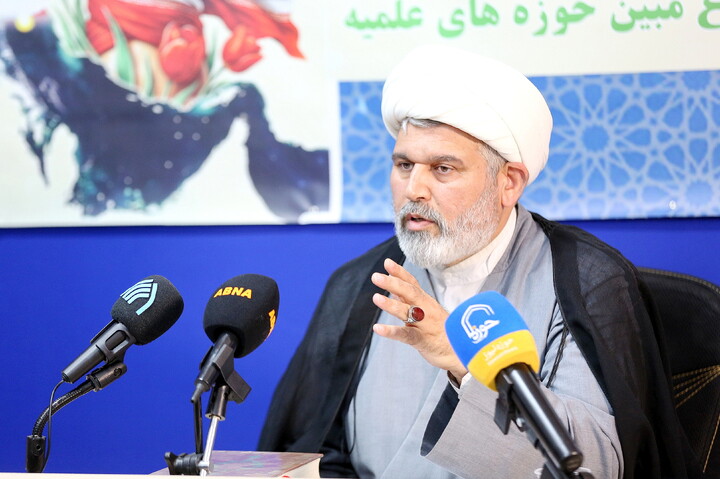 تصاویر/ نشست خبری قرارگاه جنگ ترکیبی بلاغ مبین حوزه‌های علمیه