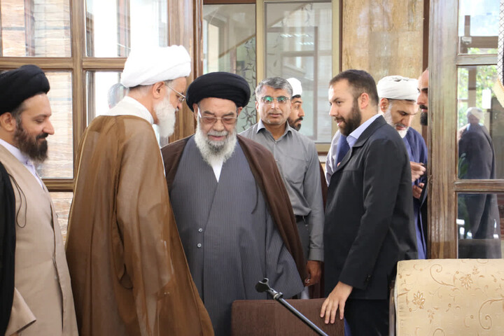 تصاویر |نشست ماهانه مدیران مدارس علمیه حوزه اصفهان