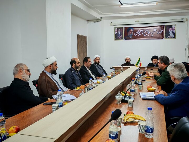 تصاویر /نشست کمیته جذب و پذیرش حوزه علمیه گیلان در لاهیجان
