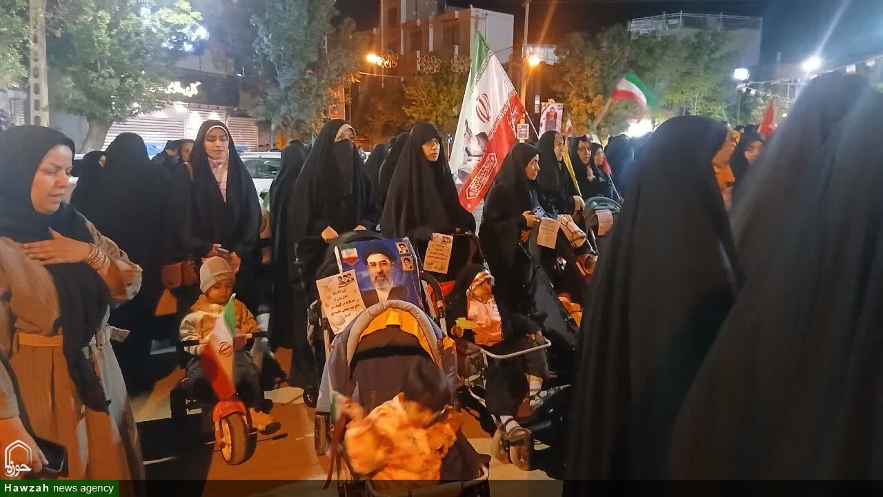 تصاویر / رژه سربازان کالسکه سوار شهرستان بهار