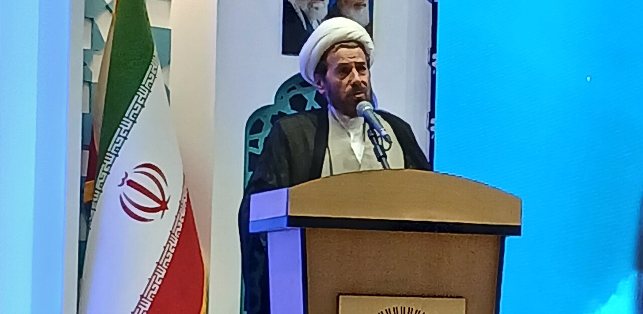 مدیران نظام اسلامی سیره مدیریتی شهید رئیسی را الگو قرار دهند