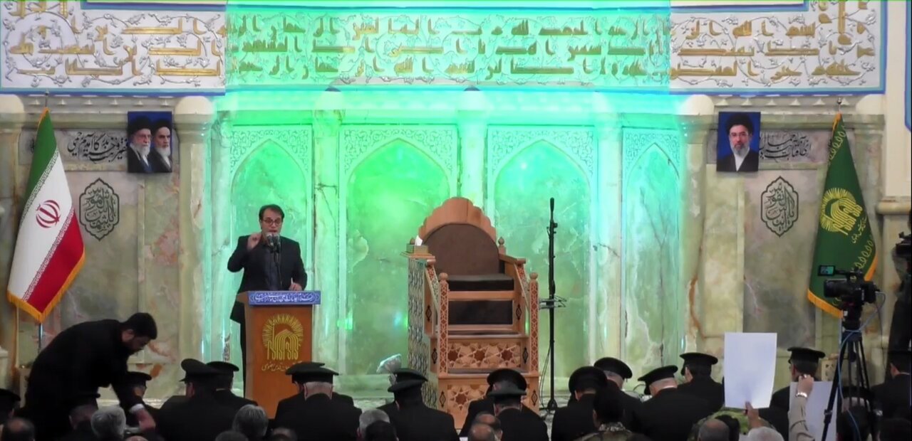 مراسم سالگرد شهادت آیت الله رئیسی و شهدای خدمت در رواق امام خمینی حرم مطهر رضوی