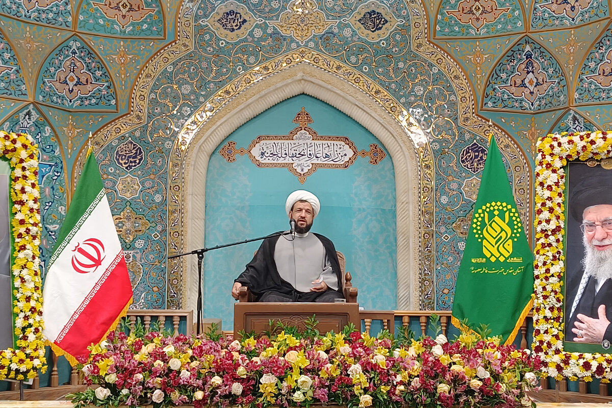 ازدواج درهای رحمت الهی را به سوی زوجین می گشاید