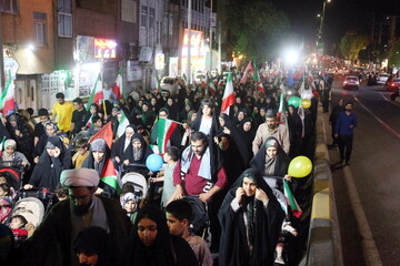 تصاویر/ خروش انقلابی مردم نیروگاه قم